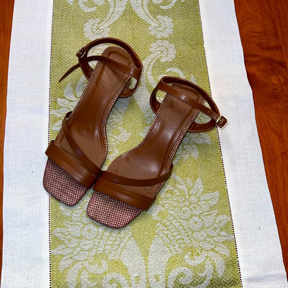 Leather Brazilian sandals NWT